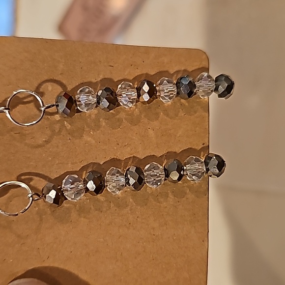 Hand crafted glass bead earrings - Picture 4 of 5